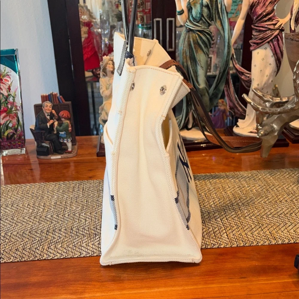 Dooney and Bourke NEW YORK YANKEES Cream and Brown Tote Bag - Picture 7 of 13